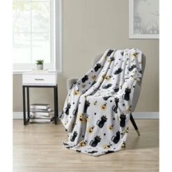 Kate Aurora Autumn Living Halloween Spooky Black Cats & Pumpkins Purple & Black Ultra Plush Throw Blanket