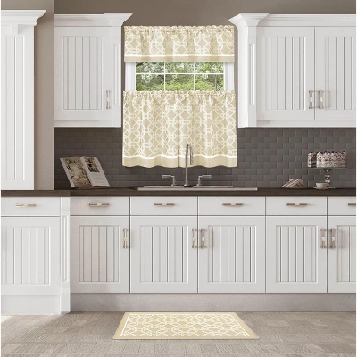 Kate Aurora Versailles Modern Geometric Chain Link Memory Foam Anti Fatigue & Skid Resistant Kitchen Mat - 18" X 30" 2 Kate Aurora Versailles Modern Geometric Chain Link Memory Foam Anti Fatigue & Skid Resistant Kitchen Mat - 18" X 30" - Image 2